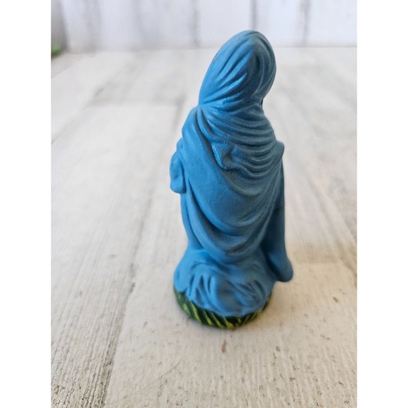 Vintage Mary Germany nativity village Xmas kneeling decor - Picture 3 of 8